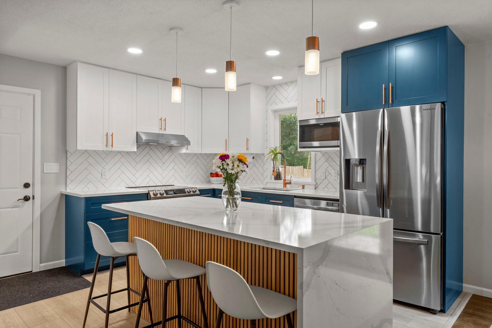 Welcome to the beautifully updated 2021 Jade Lane