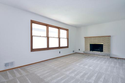 2225 Pleasantview Dr 012.jpg