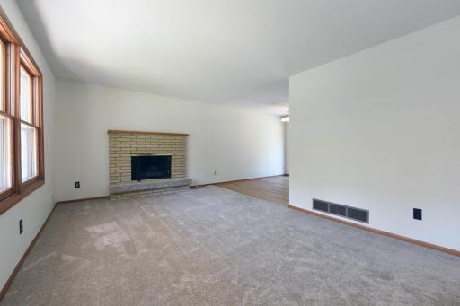 2226 Pleasantview Dr 10.jpg