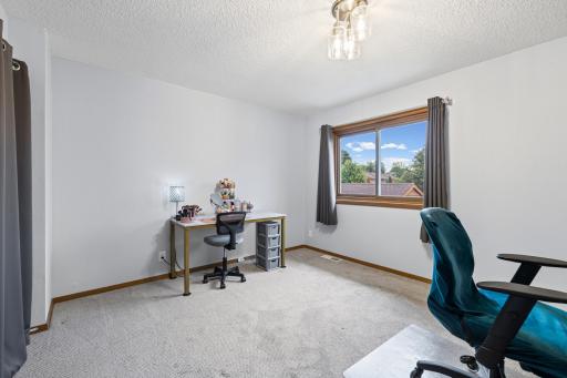 3253 Evergreen Drive, Eagan, MN 55121
