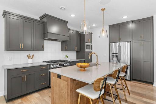26-web-or-mls-7841 146th Terrace-224.jpg