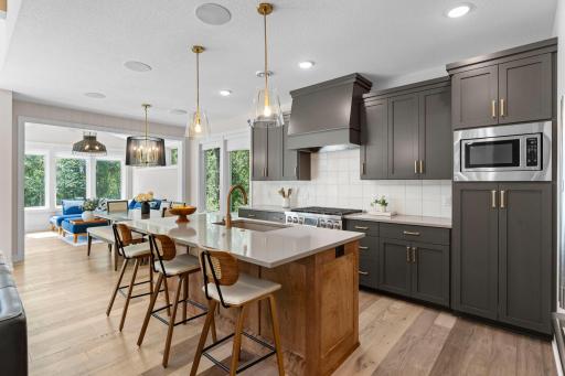 27-web-or-mls-7841 146th Terrace-227.jpg