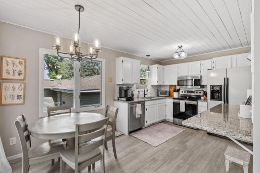 16515 Frazer Way W, Rosemount, MN 55068