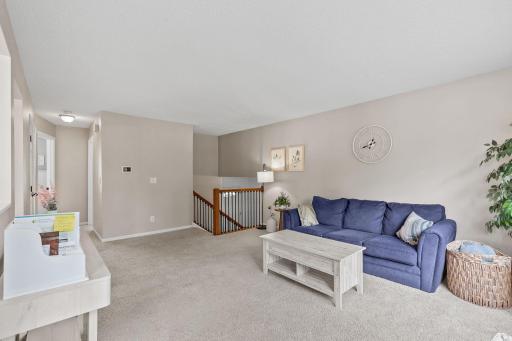 16515 Frazer Way W, Rosemount, MN 55068