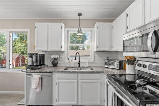16515 Frazer Way W, Rosemount, MN 55068