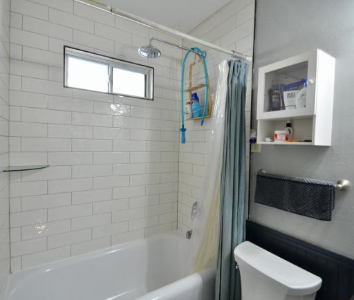 Main Bath Tile Det .JPG