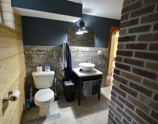 Details Bathroom