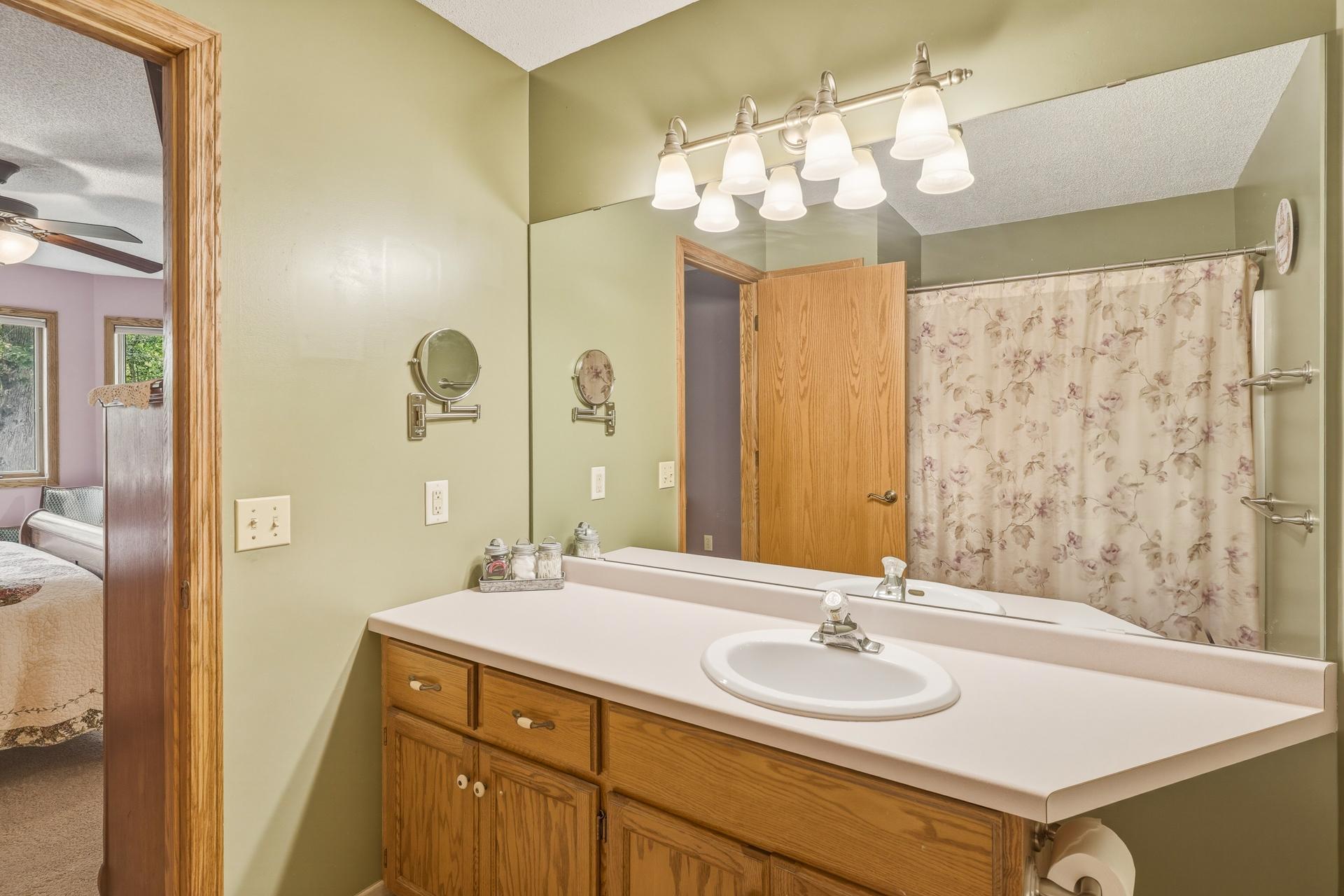 Primary Full Bathroom