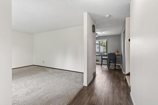 05_8305_69th5_mls.jpg