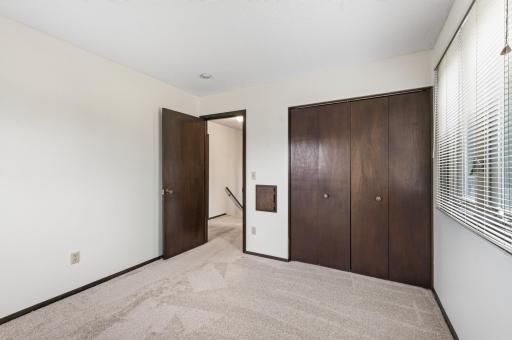 25_8305_69th25_mls.jpg