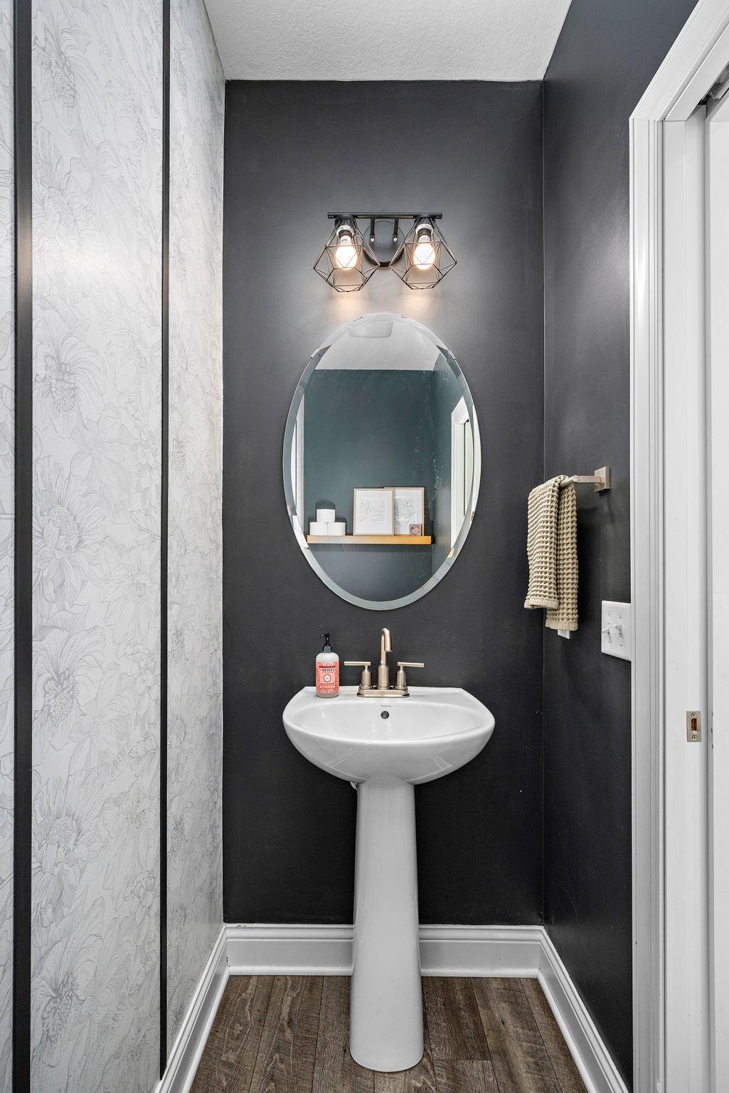 Main Level Powder Bath