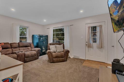 615 16th Street SW, Willmar, MN 56201
