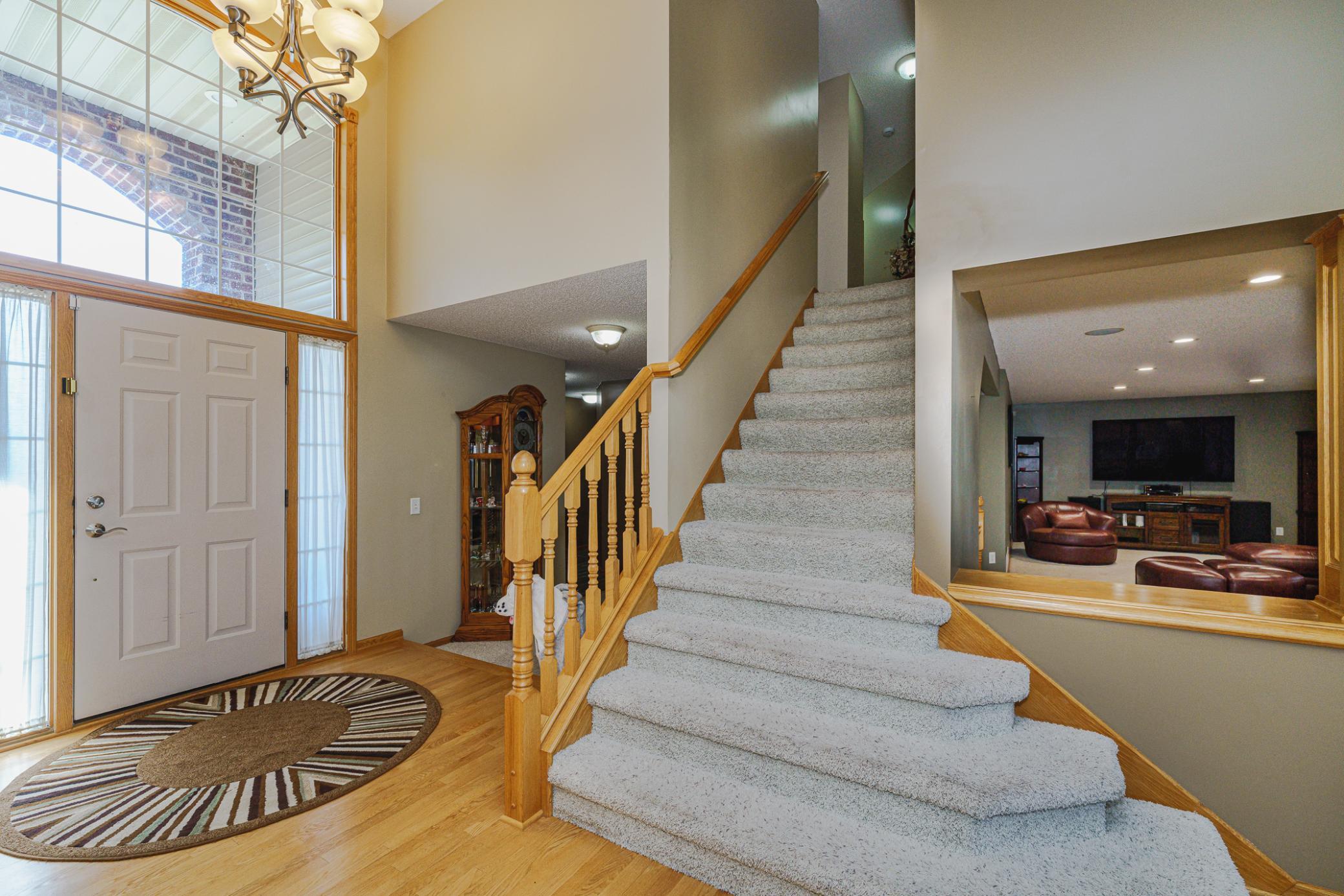 09-Staircase.jpg