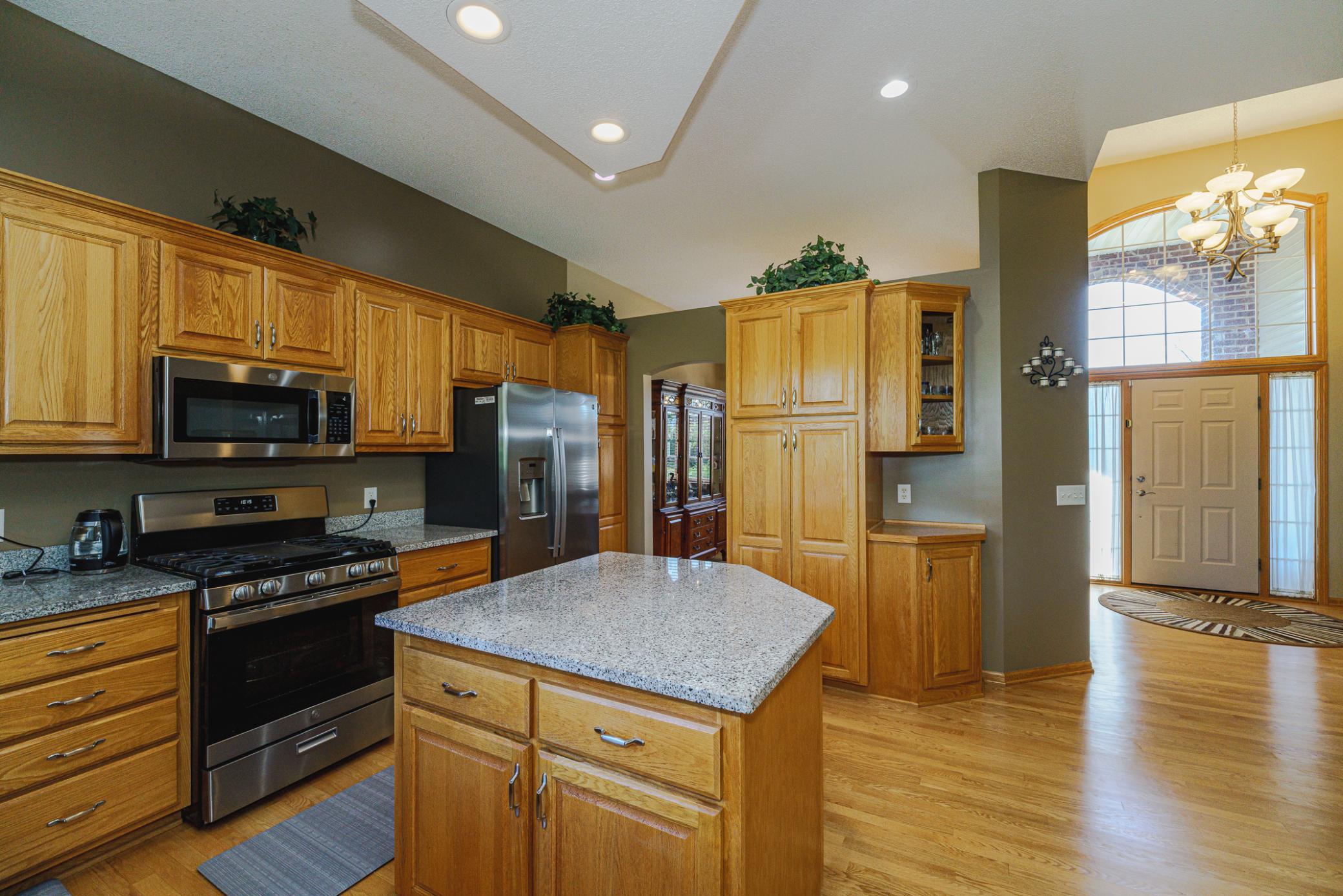 13-Kitchen.jpg
