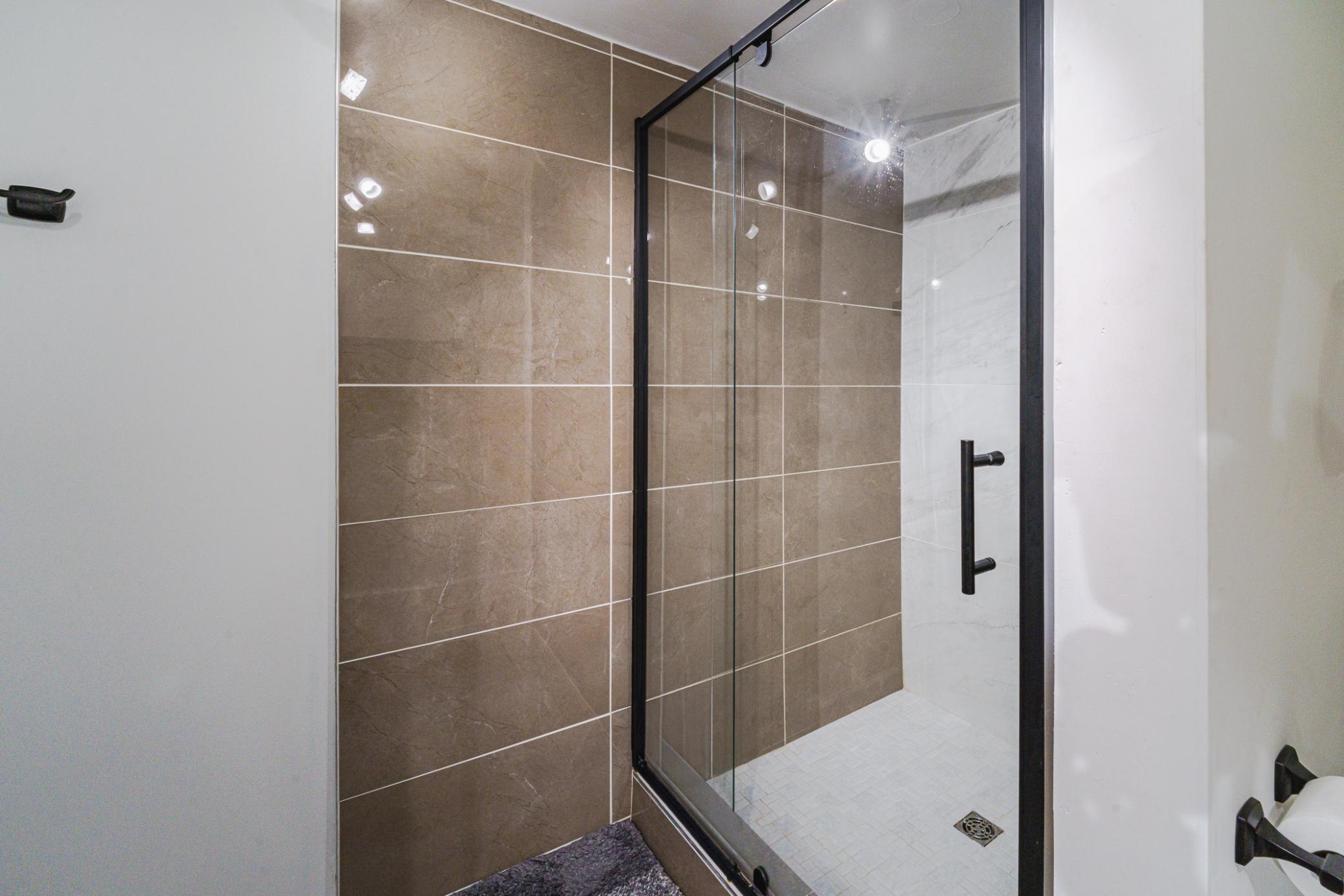 56-Bathroom.jpg