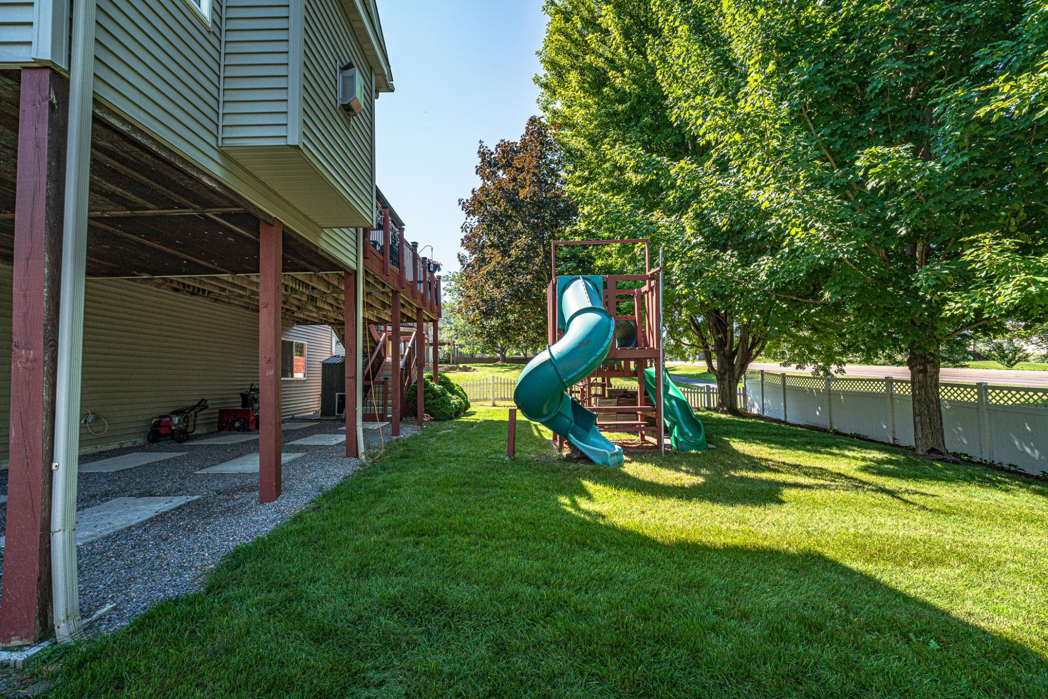 62-Backyard.jpg