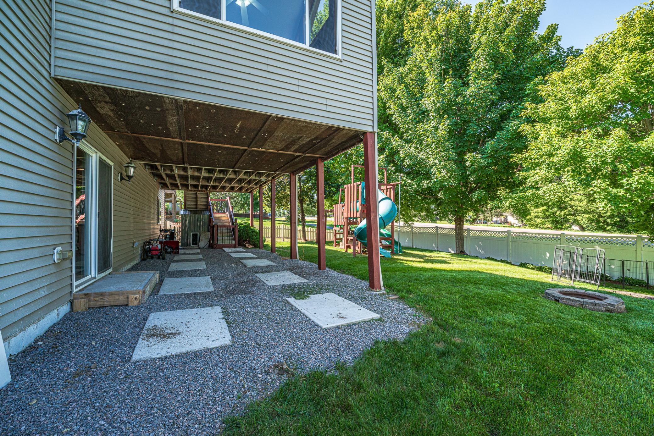 61-Patio Area.jpg