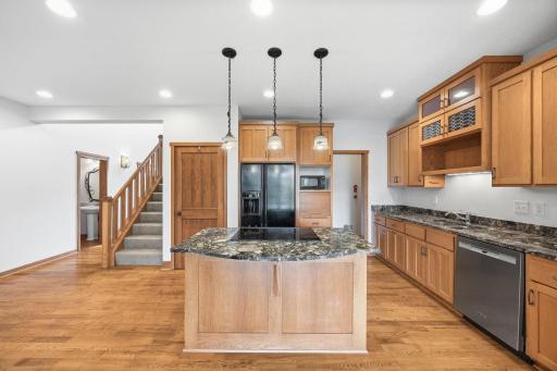 Cooktop center island with gorgeous granite