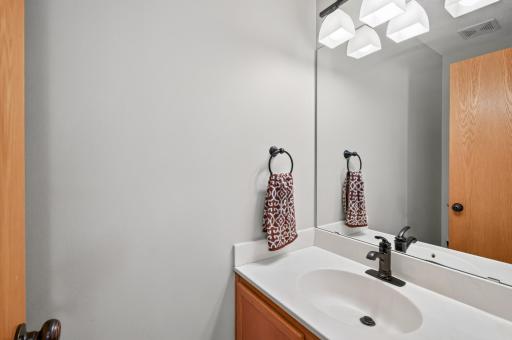 22_6193_Courtly_Rd_E22_mls.jpg