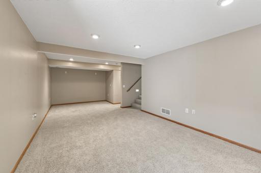 34_6193_Courtly_Rd_E34_mls.jpg