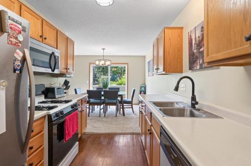 17_6193_Courtly_Rd_E17_mls.jpg
