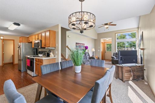 13_6193_Courtly_Rd_E13_mls.jpg