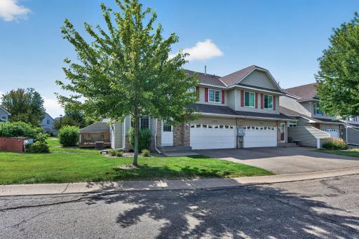6193 Courtly Road, E, Woodbury, MN 55125