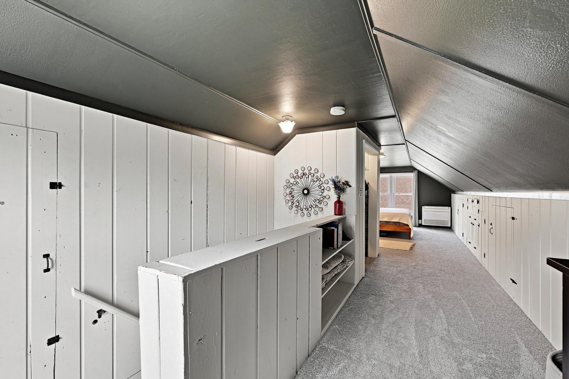 5243 Bryant Ave N MLS-32.jpg