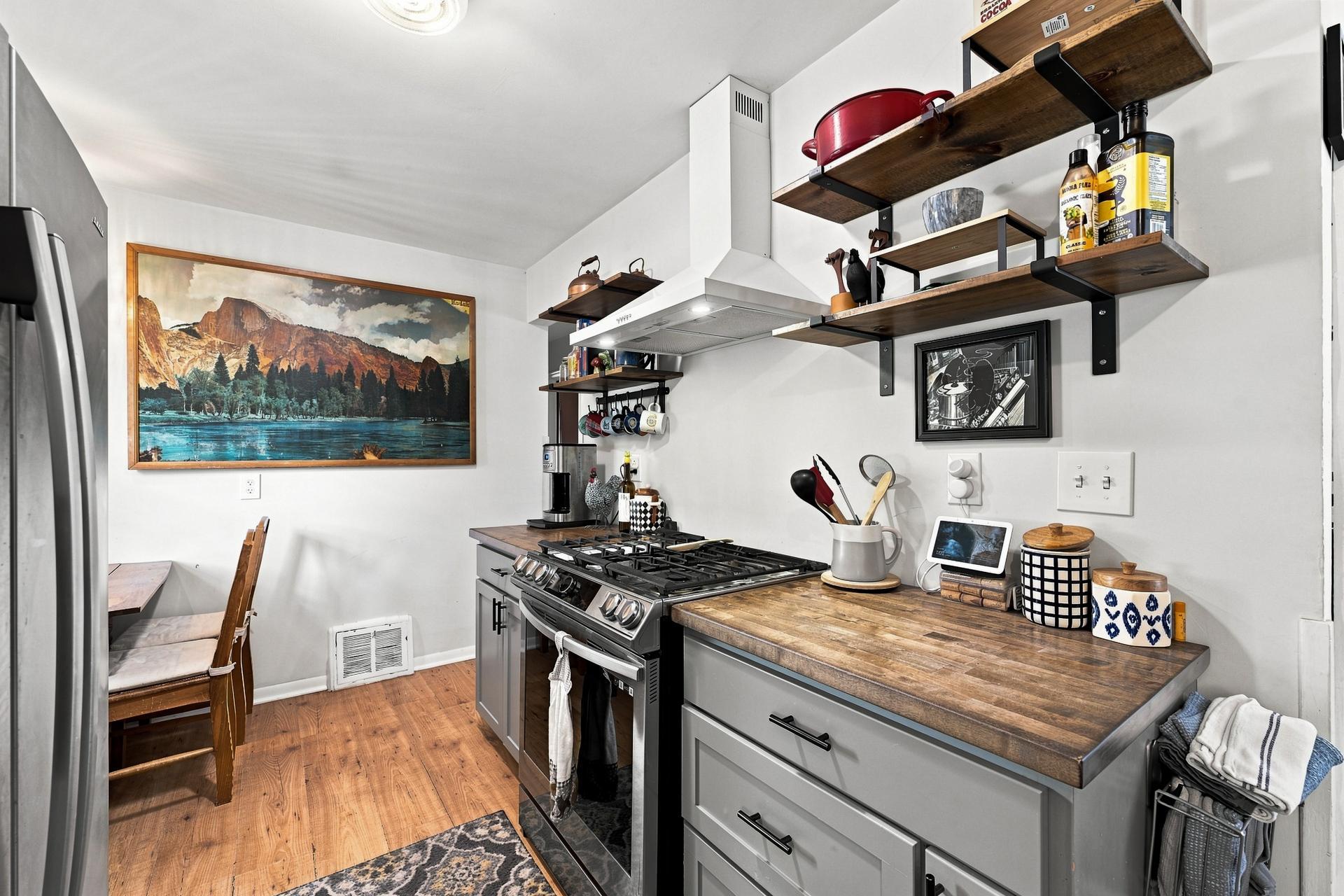 5243 Bryant Ave N MLS-28.jpg