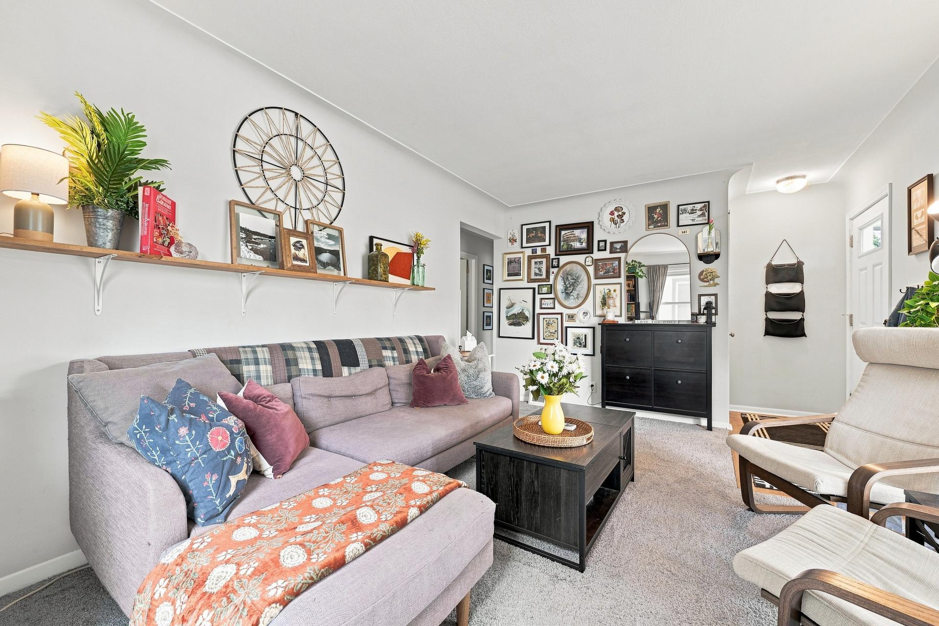 5243 Bryant Ave N MLS-16.jpg