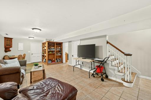 1402 Damon Court SE, Rochester, MN 55904