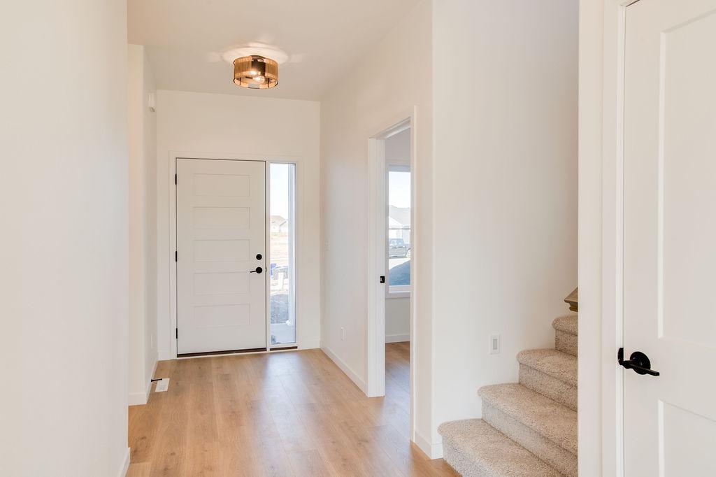 Entry way + entrance to office