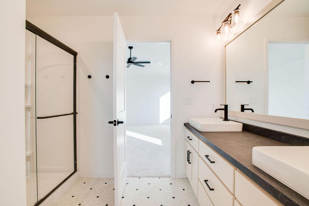 Primary bath