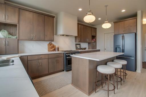 2534 Golden Lane S, Fargo, ND 58104