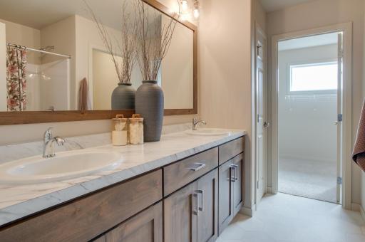 2534 Golden Lane S, Fargo, ND 58104