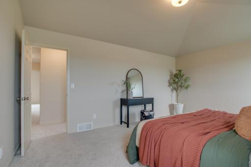 2534 Golden Lane S, Fargo, ND 58104