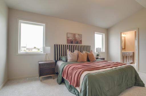 2534 Golden Lane S, Fargo, ND 58104