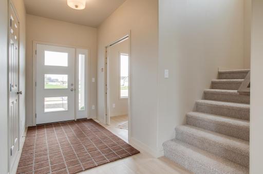 2534 Golden Lane S, Fargo, ND 58104