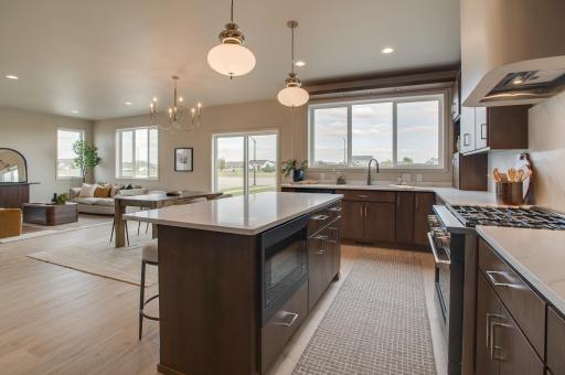 2534 Golden Lane S, Fargo, ND 58104