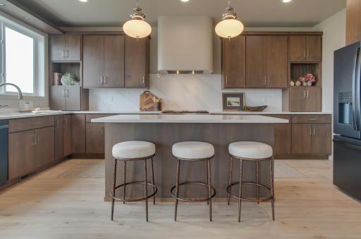 2534 Golden Lane S, Fargo, ND 58104