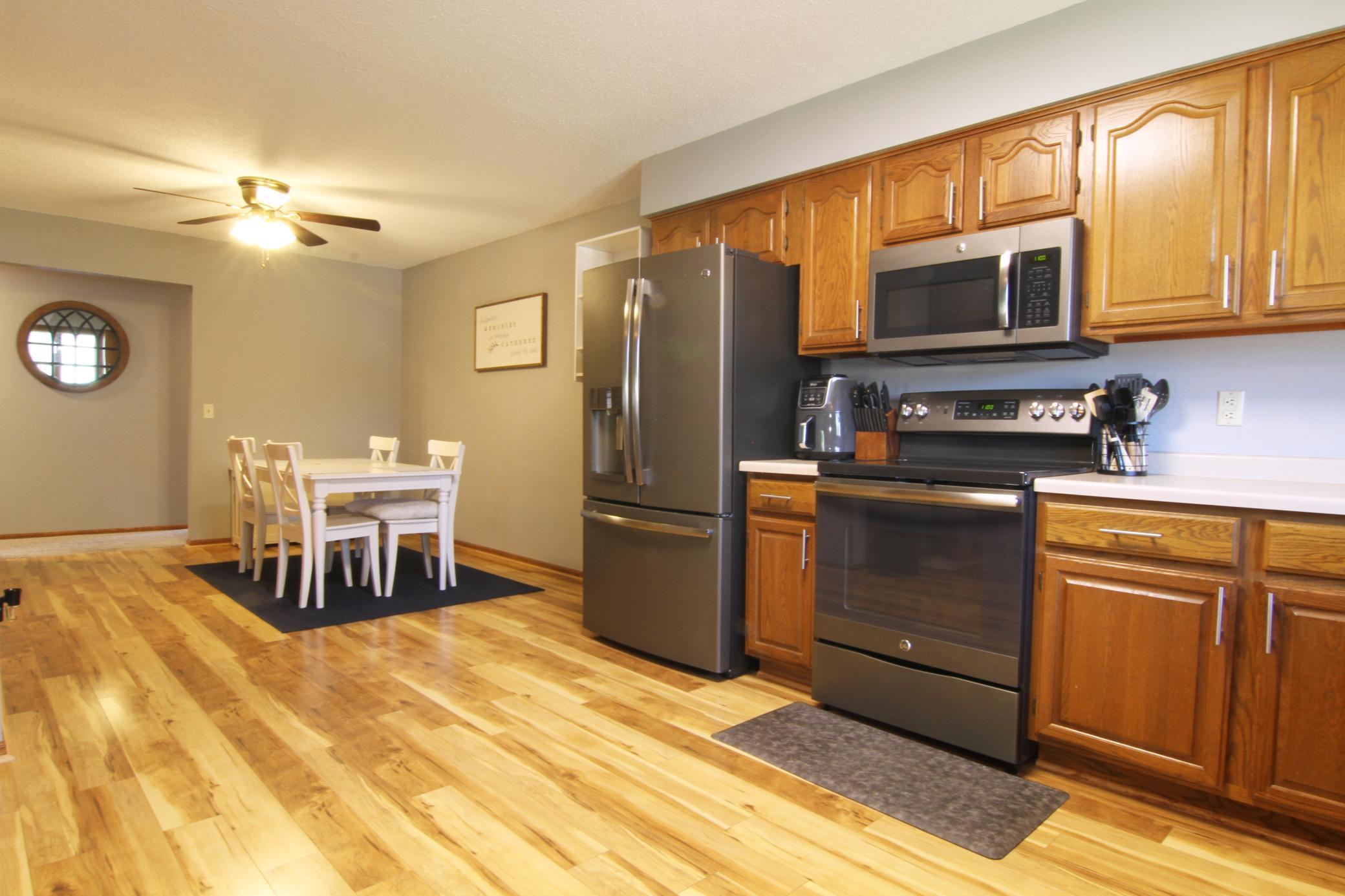 kitchen 3.jpg