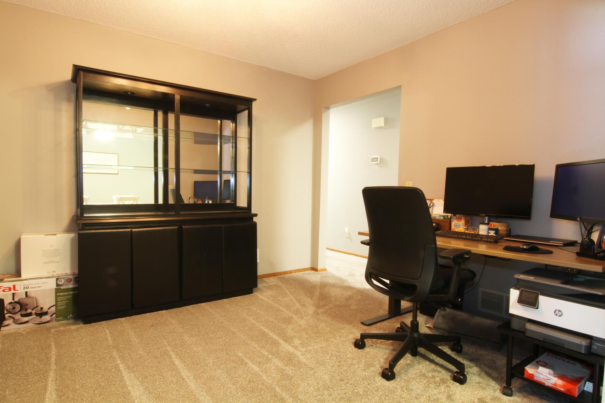 office.jpg