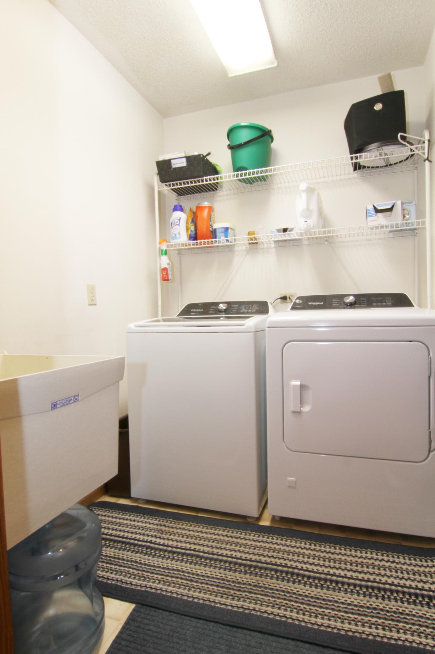 laundry room.jpg