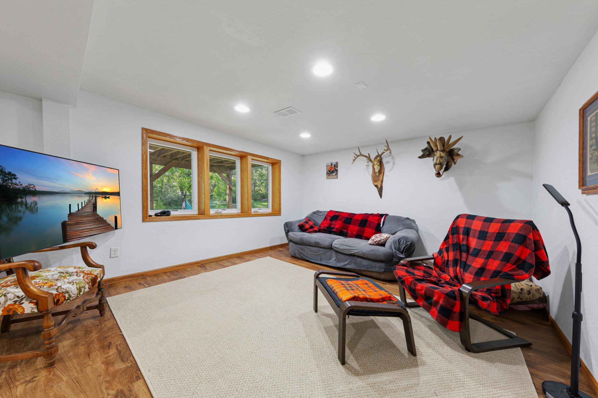 35 family room_lower.jpg