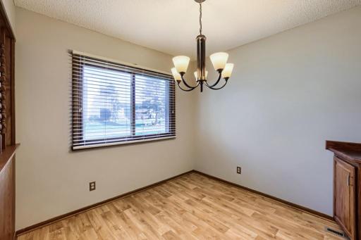 3743 Goodwin Ave N - MLS Sized - 010 - 10 Dining Room.jpg