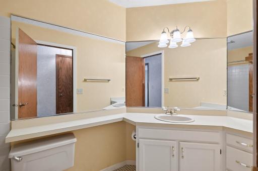 15695 Sussex Drive, Minnetonka, MN 55345