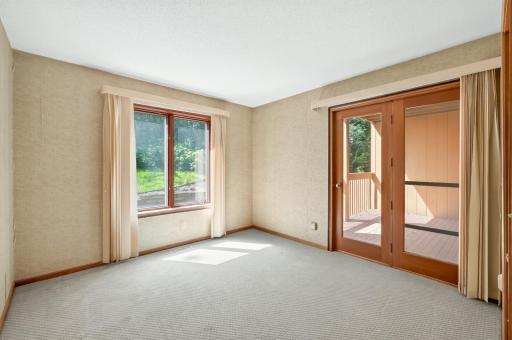 15695 Sussex Drive, Minnetonka, MN 55345