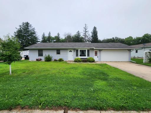 217 Lowell Street E, Le Roy, MN 55951
