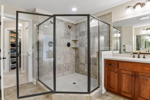1640 Field Drive, Victoria, MN 55386