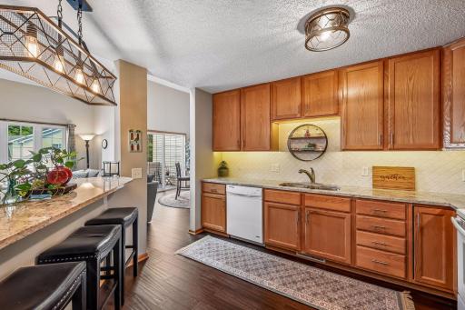 lots of storage and plenty of room for a couple of cooks to spread out